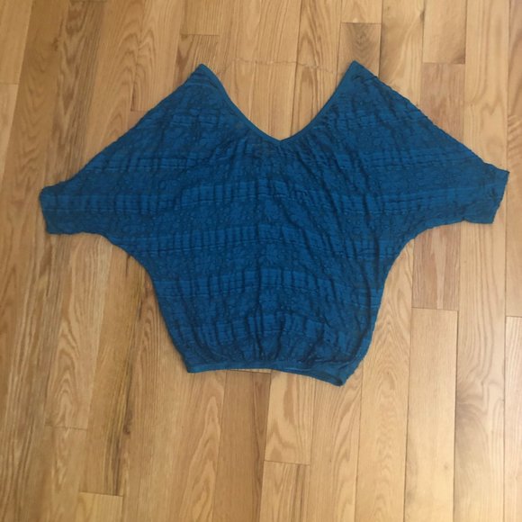 NWOT lace  swim suit cover up top - Picture 5 of 10